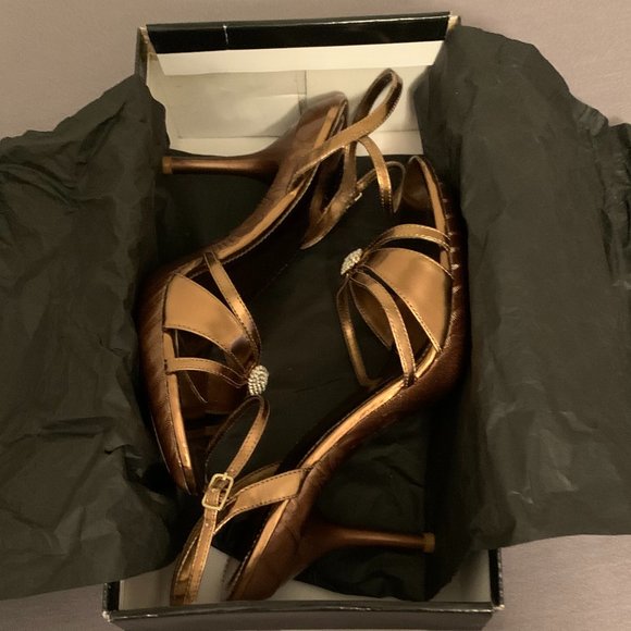 Sizzle by Coloriffics Monterrey Platform Sandal, Bronze, Size 8.5M - Picture 9 of 10